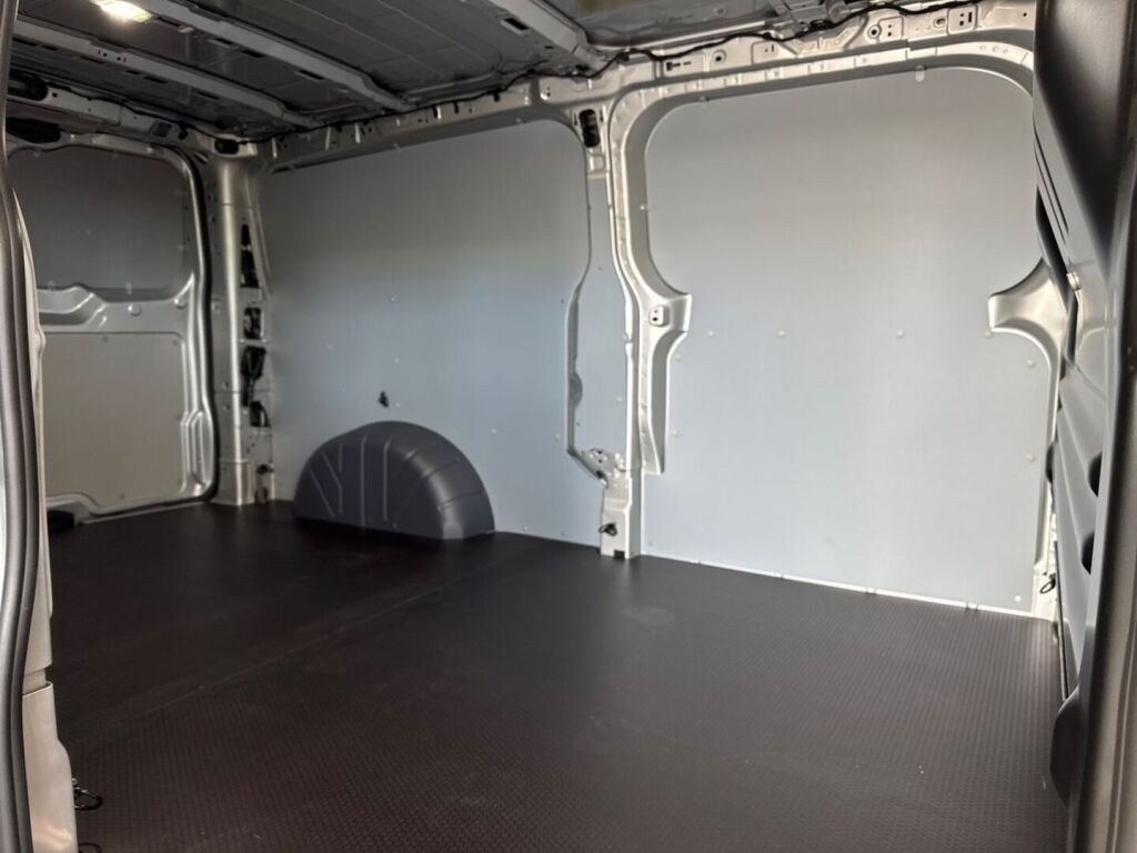 Ford Transit Custom 2026 Moondust Silver