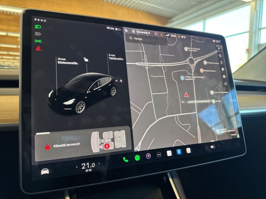 Tesla Model 3 2020 Harmaa