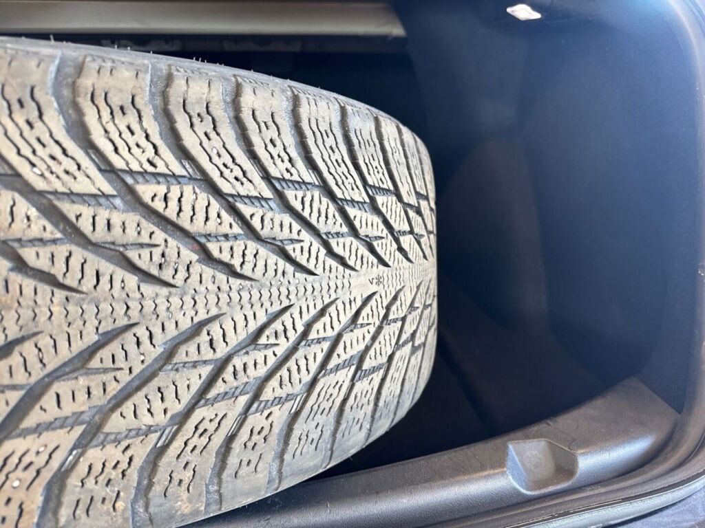 Tesla Model 3 2020 Harmaa