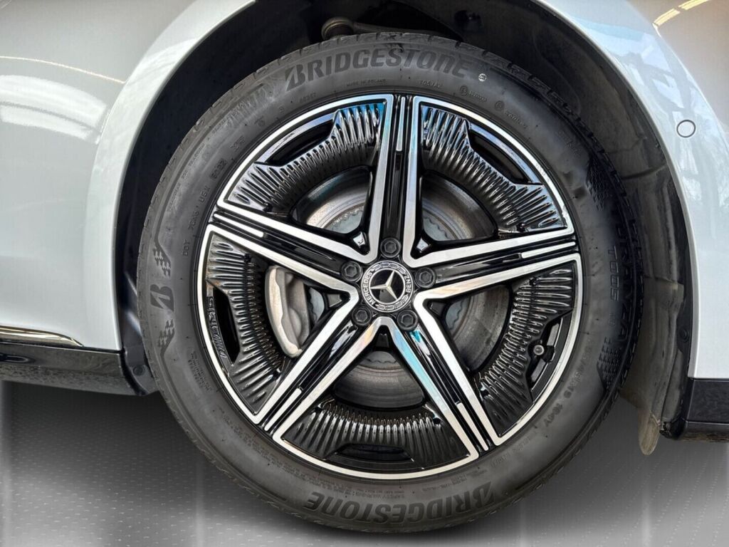 Mercedes-Benz EQE 2023 Hopea