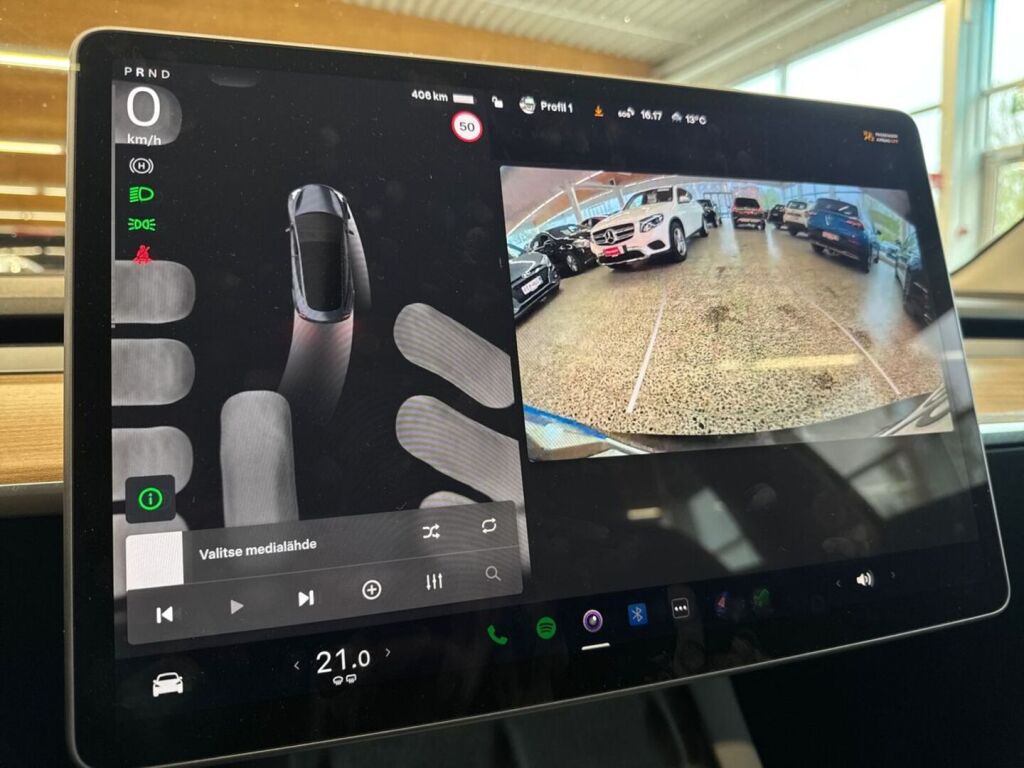Tesla Model 3 2023 Harmaa