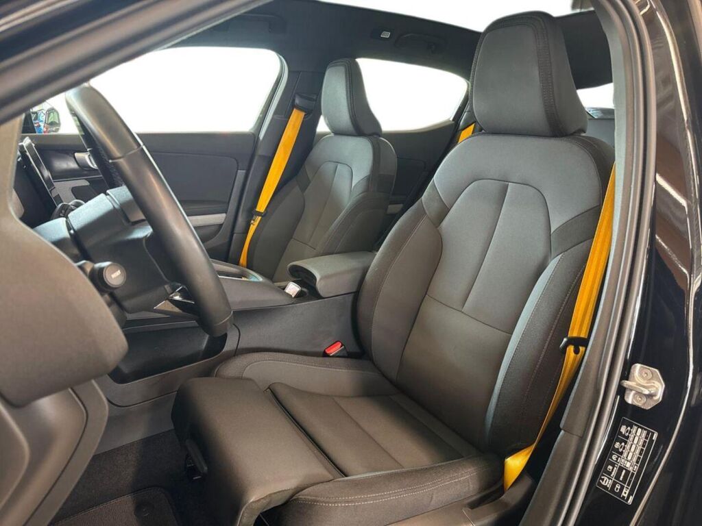 Polestar 2 2022 Musta