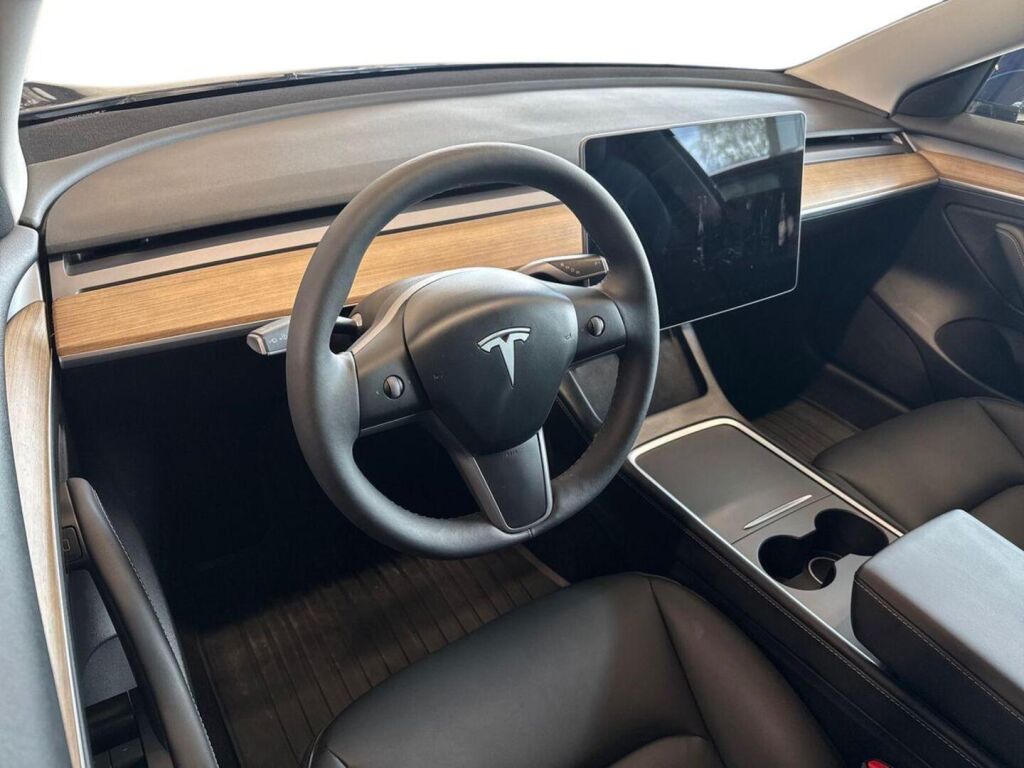 Tesla Model 3 2021 Sininen