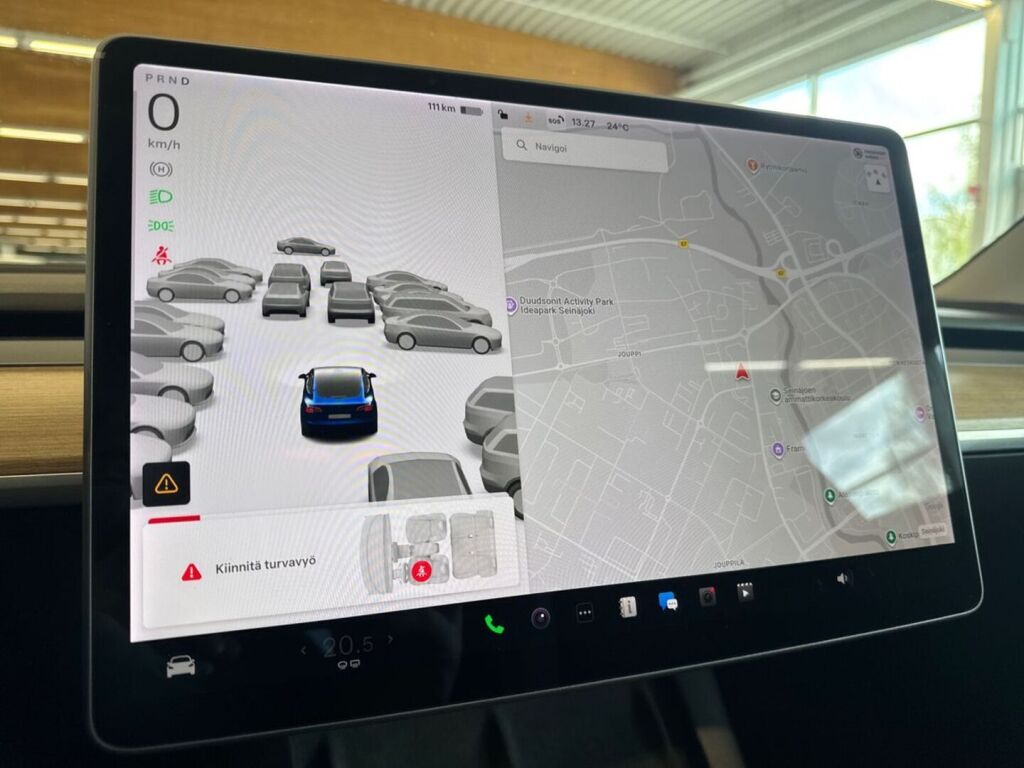 Tesla Model 3 2021 Sininen