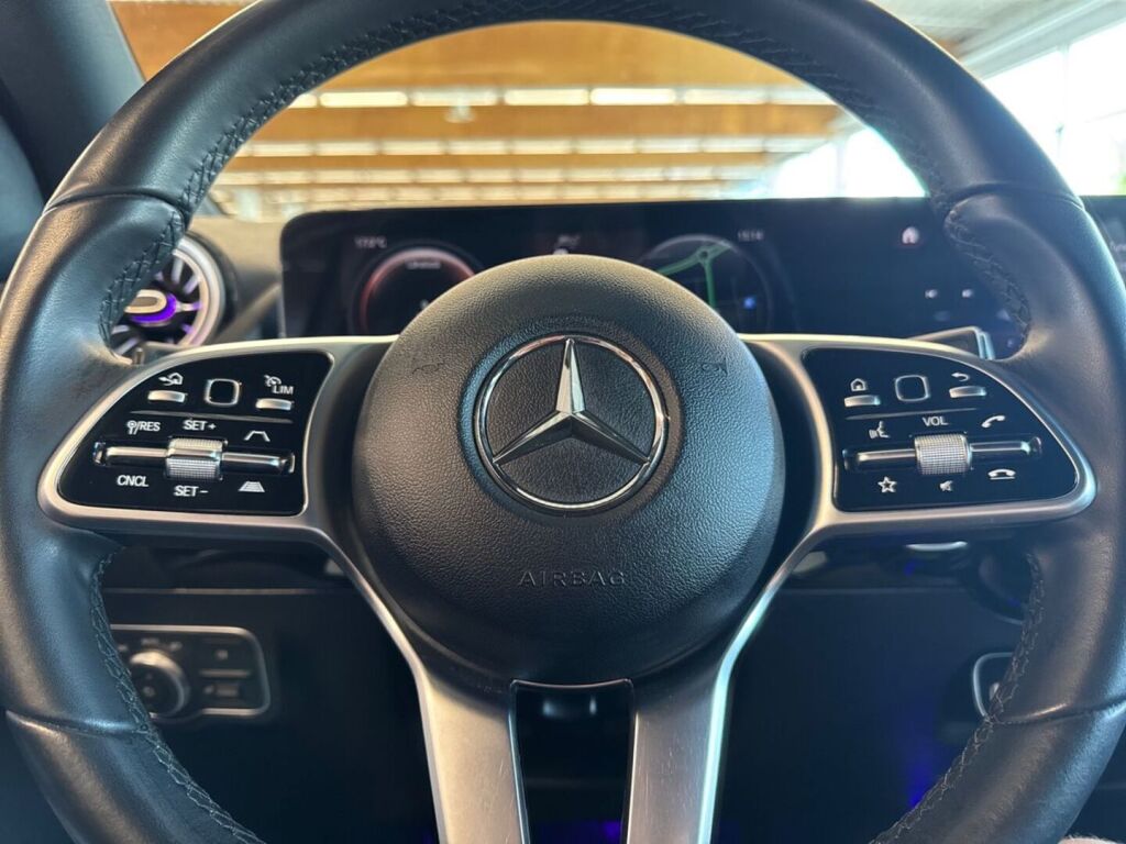 Mercedes-Benz EQA 2024 Ruusukulta