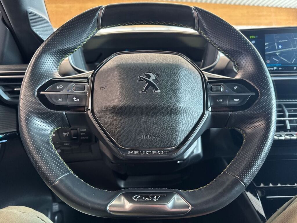 Peugeot e-208 2021 Valkoinen
