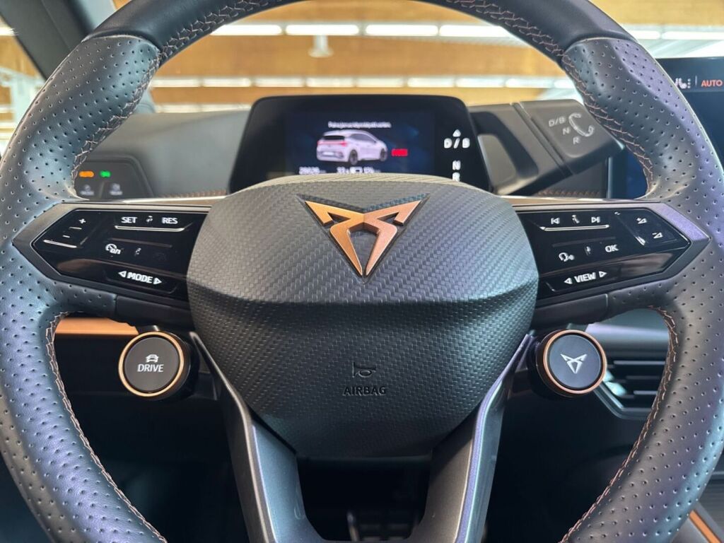 Cupra Born 2024 Harmaa