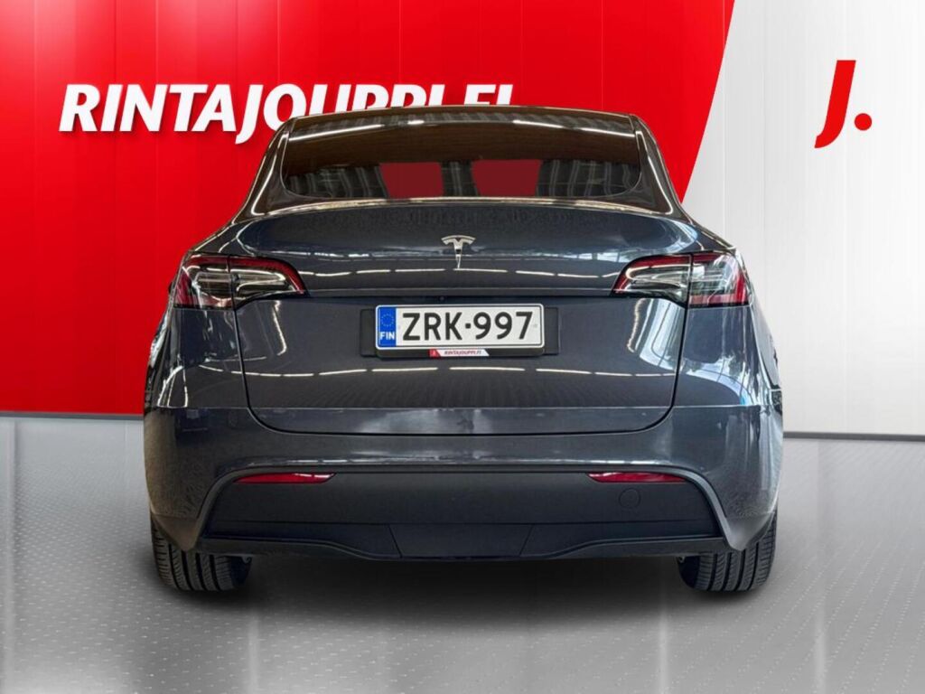 Tesla Model Y 2023 Harmaa