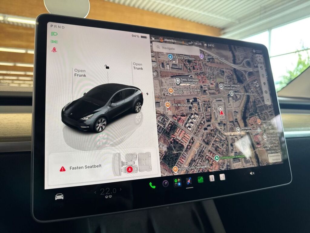 Tesla Model Y 2023 Harmaa