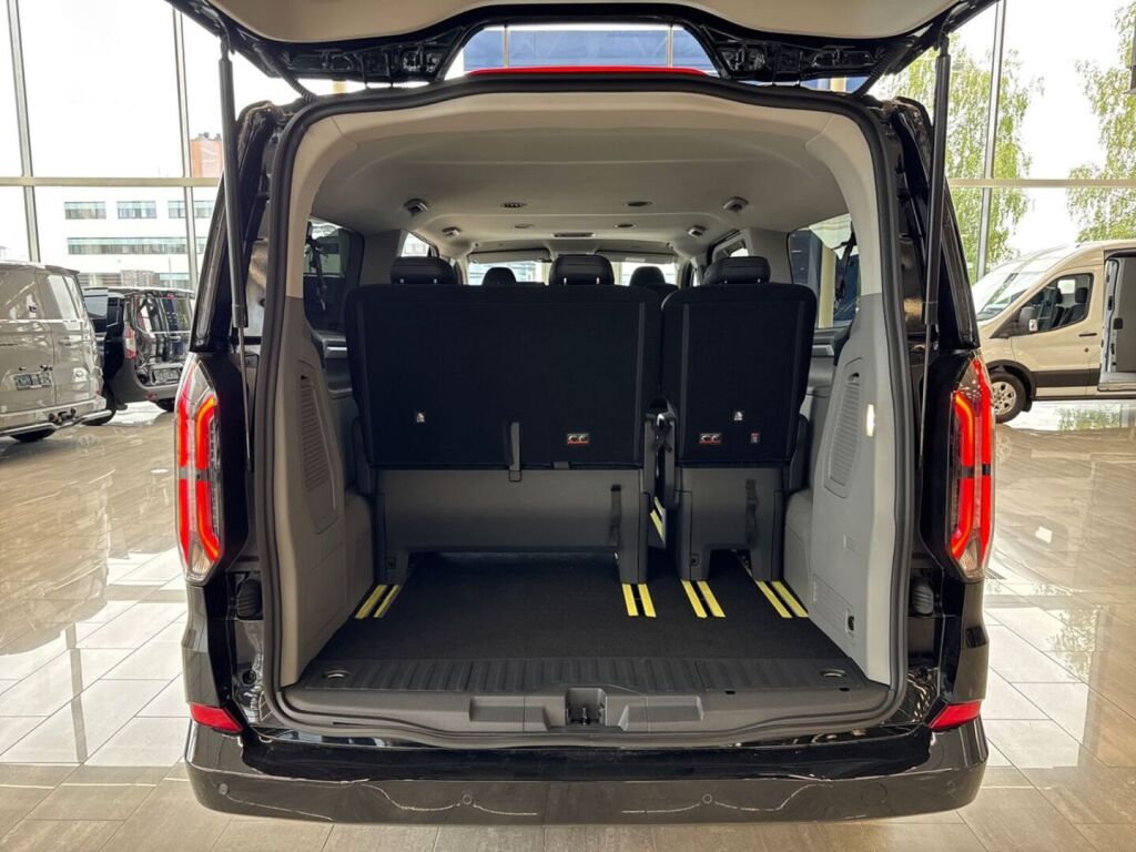 Ford Tourneo Custom 2026 Agate Black