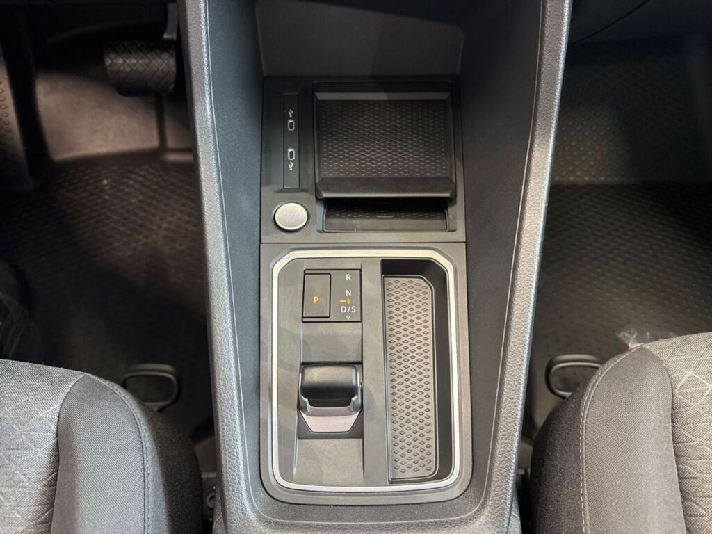 Ford Transit Connect 2026 Stardust Silver