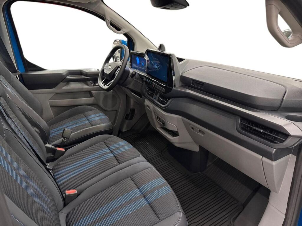 Ford Transit Custom 2026 Sininen