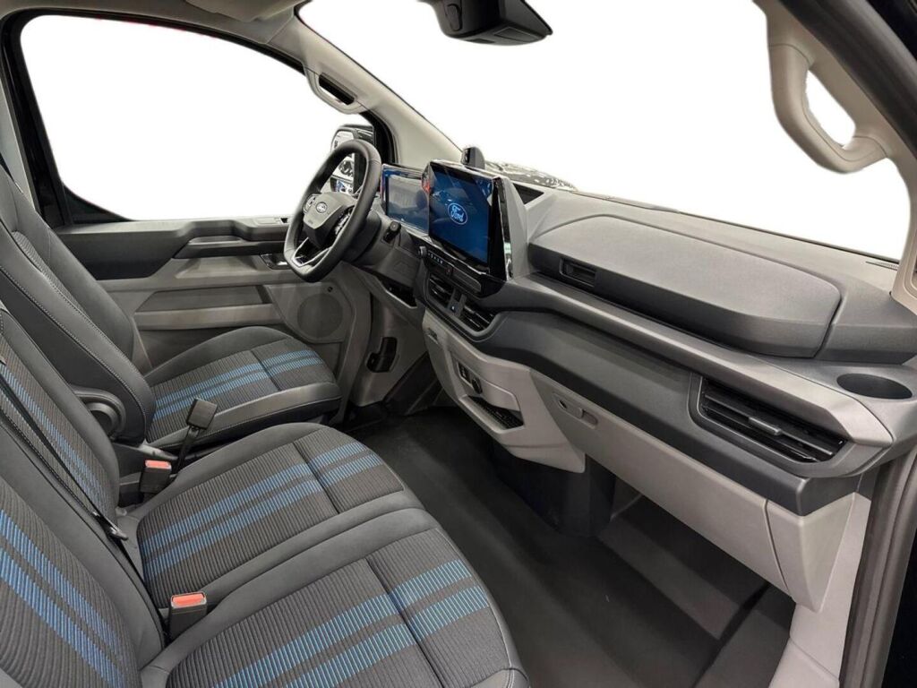 Ford Transit Custom 2026 Musta