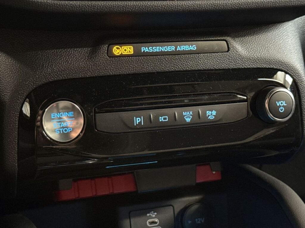 Ford Kuga 2026 Harmaa
