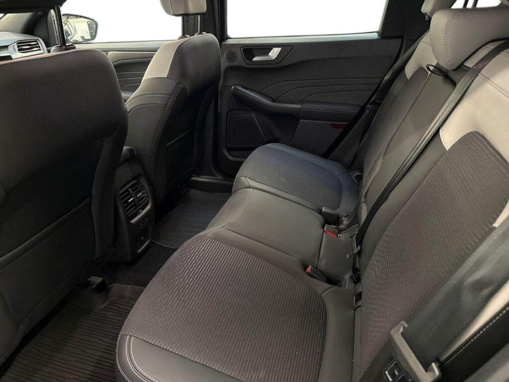 Ford Kuga 2026 Harmaa