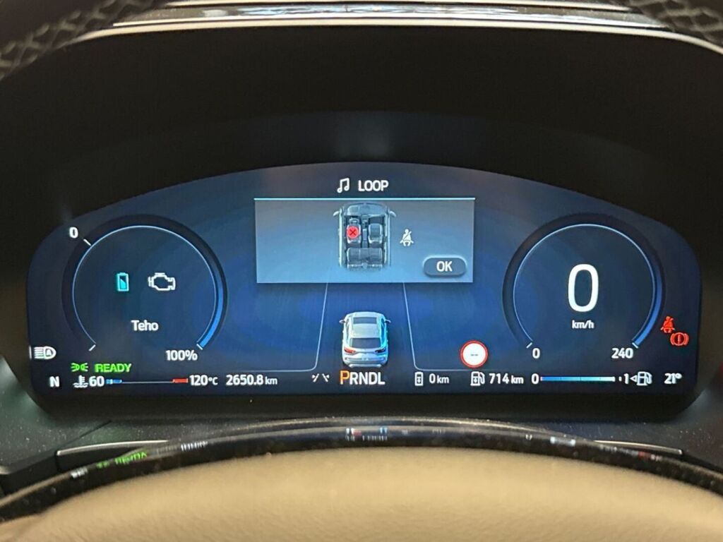 Ford Kuga 2026 Harmaa