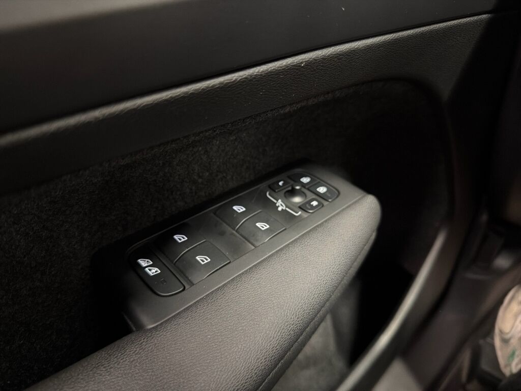 Volvo C40 2022 