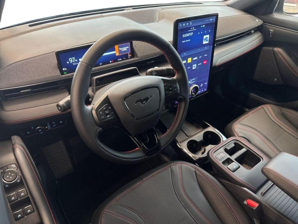 Ford Mustang Mach-E 2026 Adriatic Blue-Green