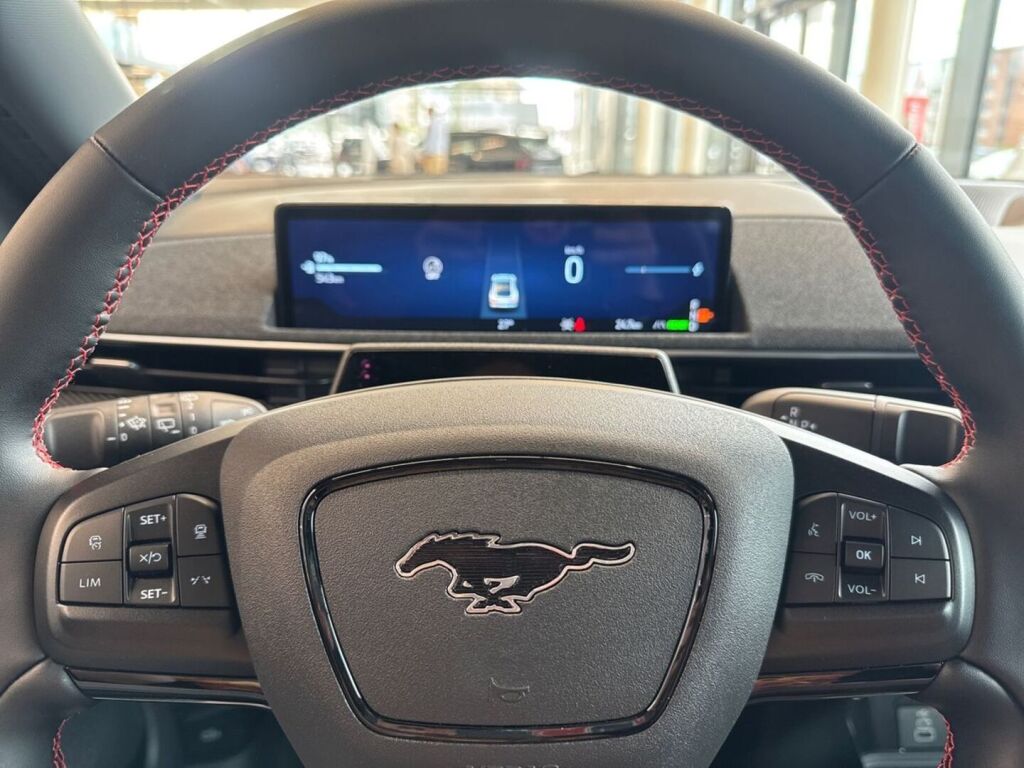 Ford Mustang Mach-E 2026 Adriatic Blue-Green