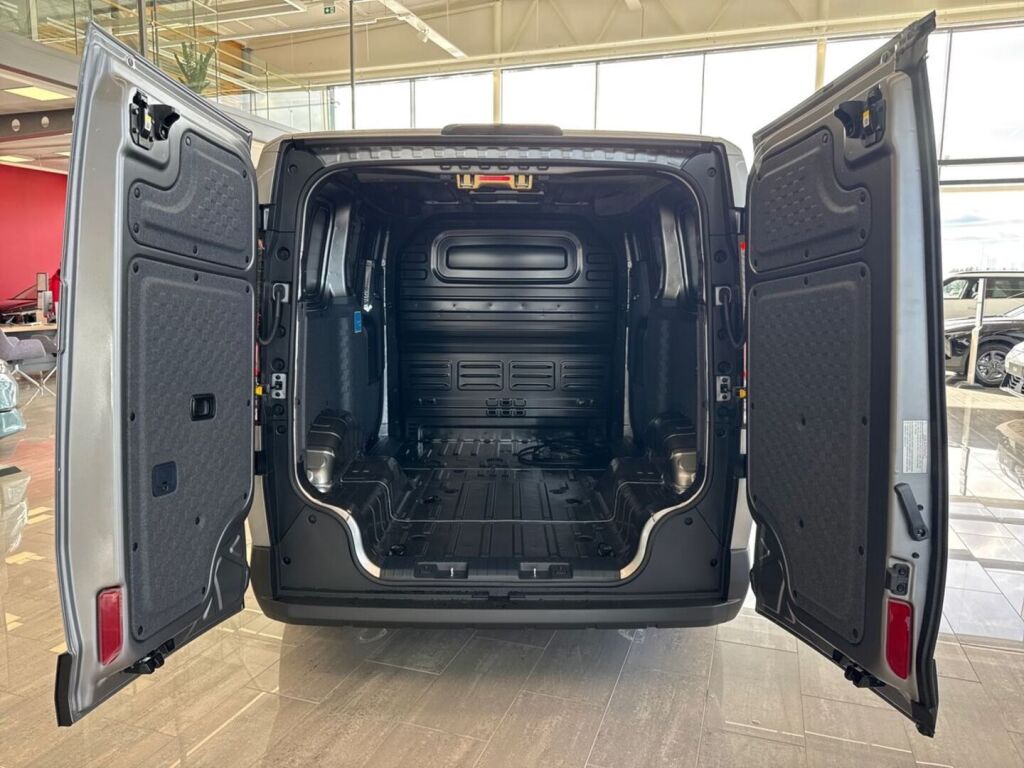 Kia PV5 Cargo 2026 Harmaa