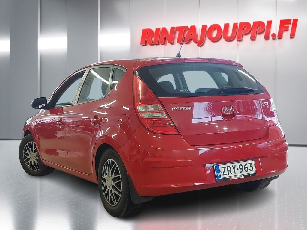 Hyundai i30 2009 Punainen