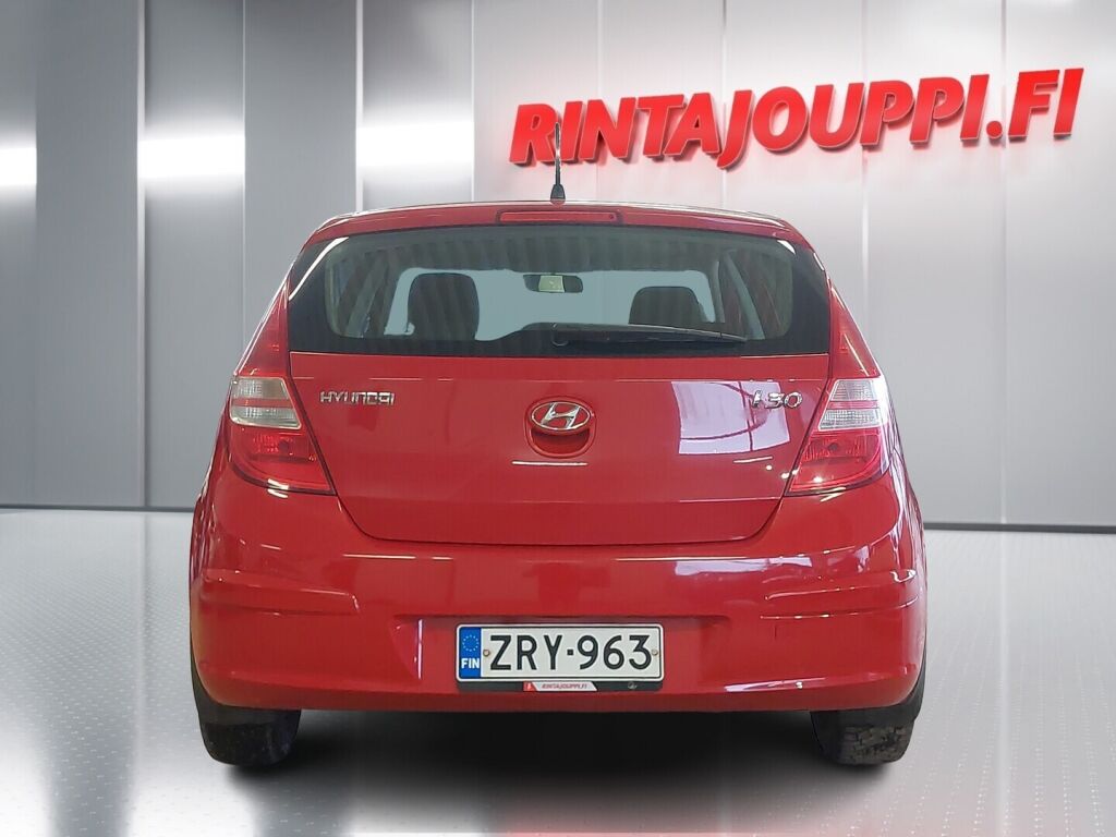 Hyundai i30 2009 Punainen
