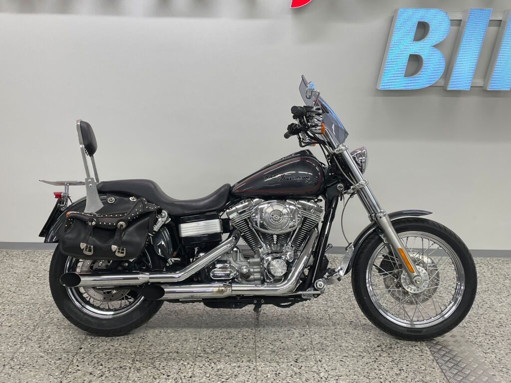 Harley-davidson DYNA 2006 