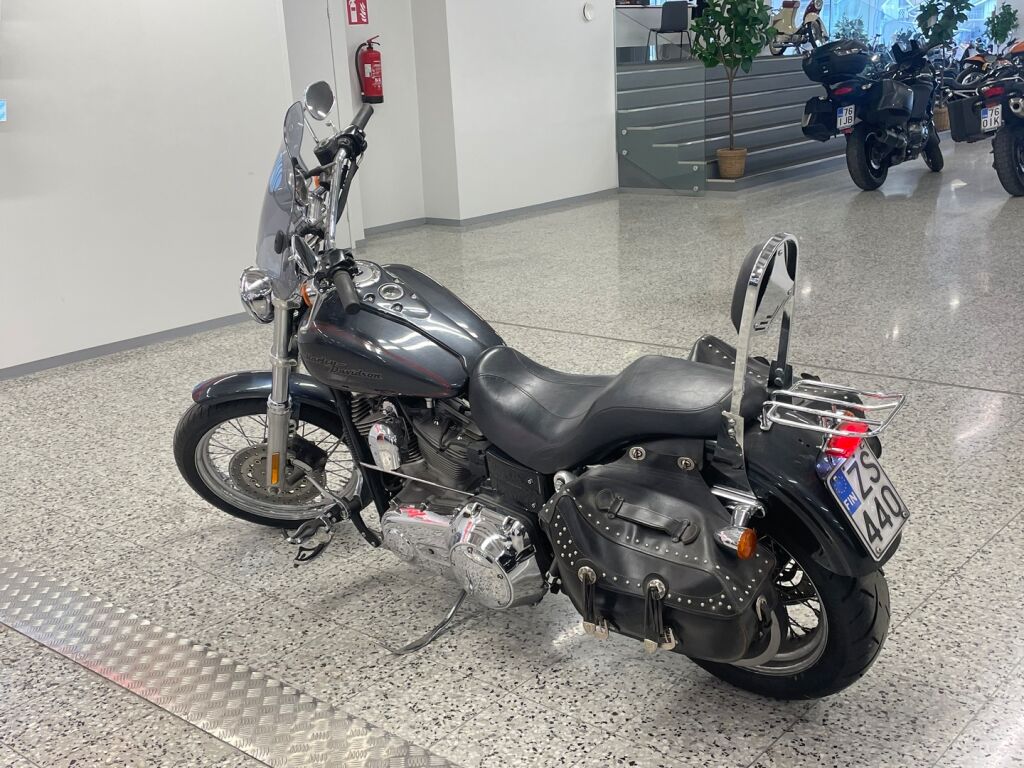 Harley-davidson DYNA 2006 