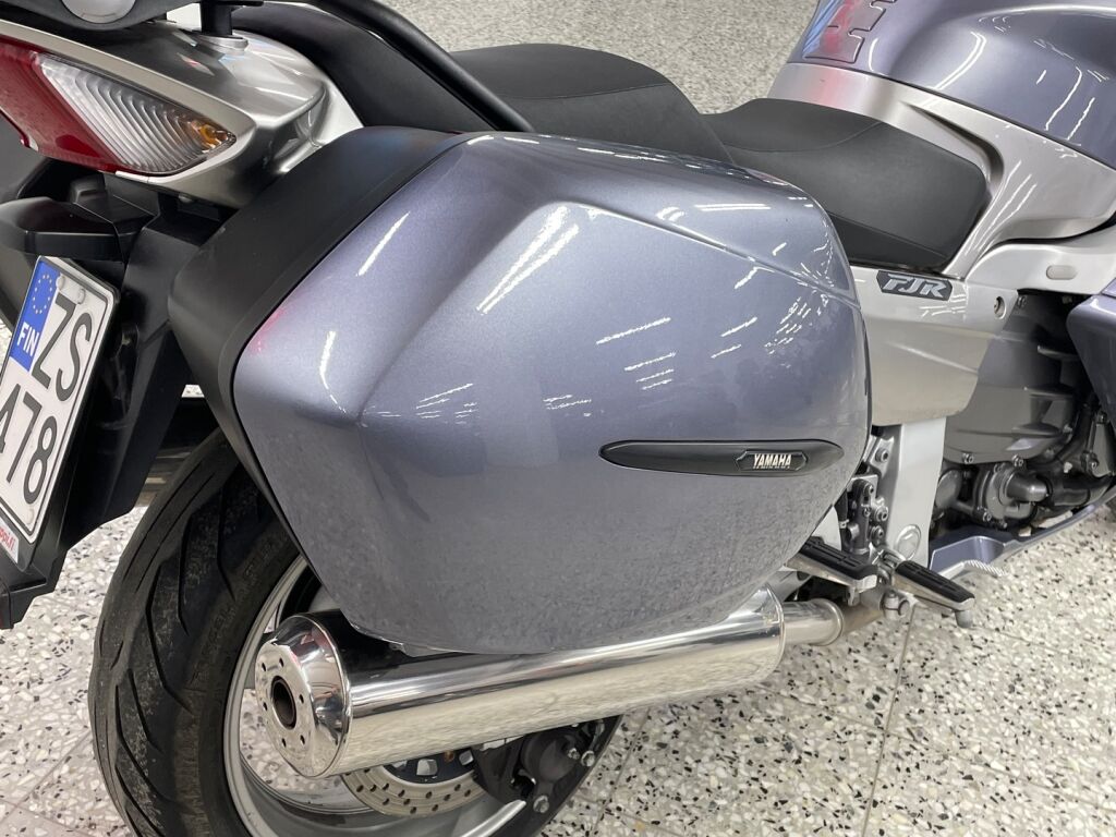 Yamaha FJR 2006 Harmaa