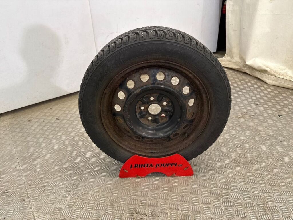 Toyota Avensis 2004 Musta