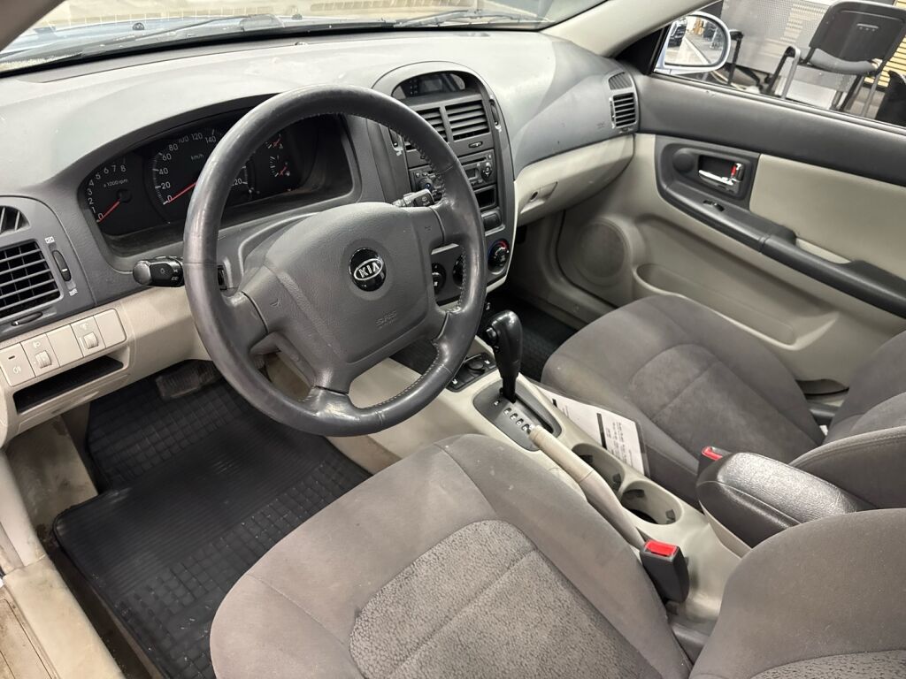 Kia Cerato 2005 Sininen