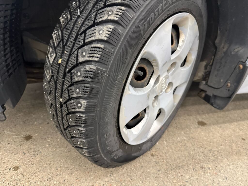 Kia Cerato 2005 Sininen