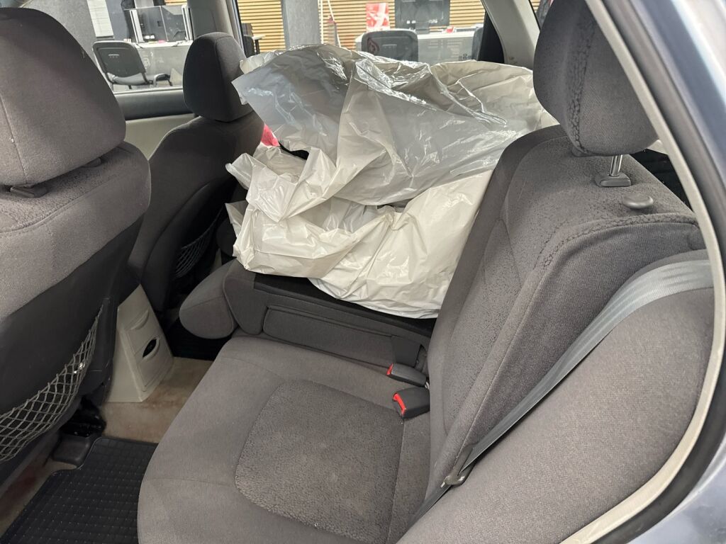 Kia Cerato 2005 Sininen