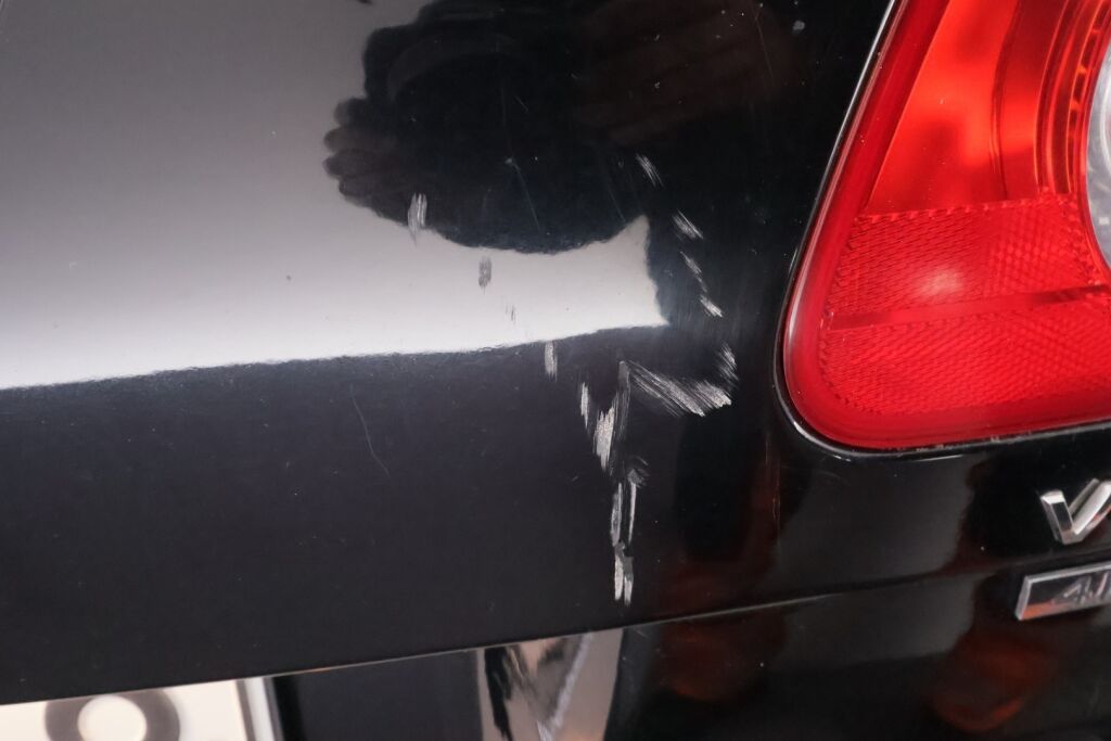 Volkswagen Passat 2008 Musta