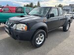 Nissan Navara 2003 Musta