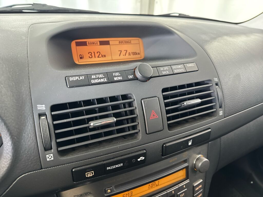 Toyota Avensis 2003 Sininen