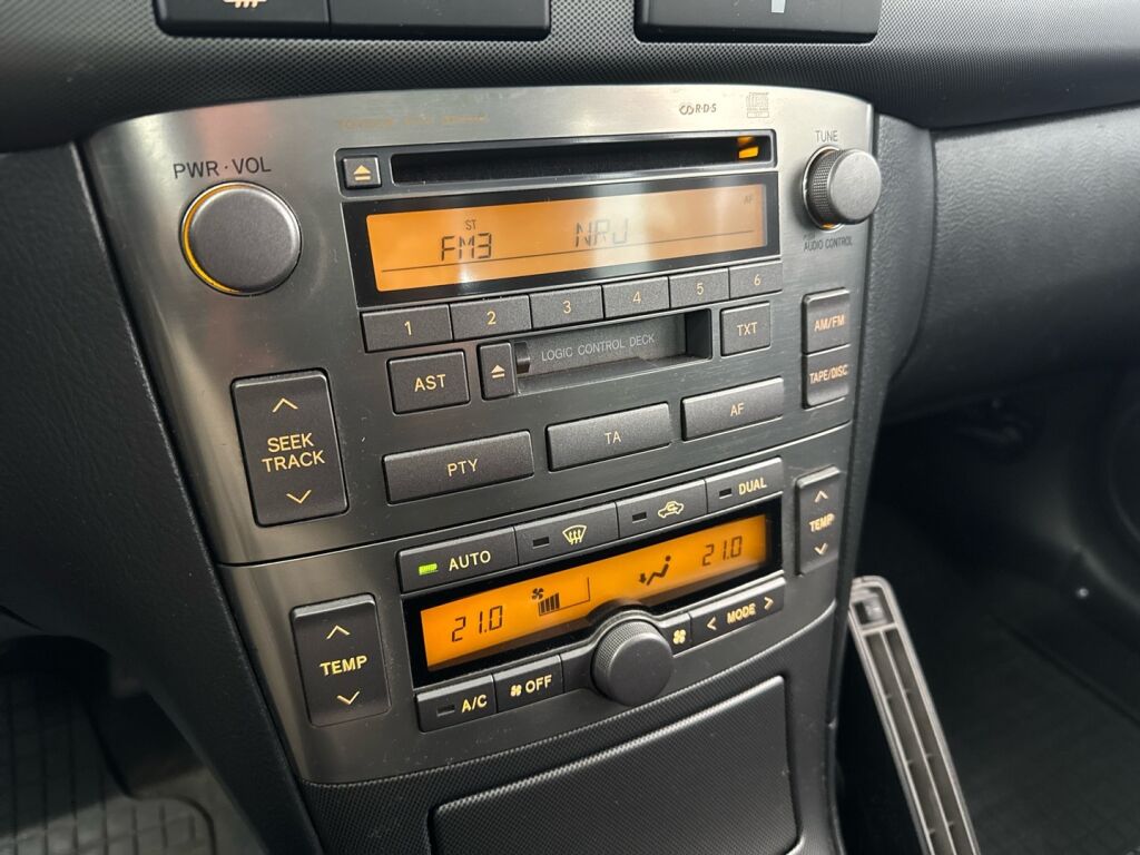 Toyota Avensis 2003 Sininen