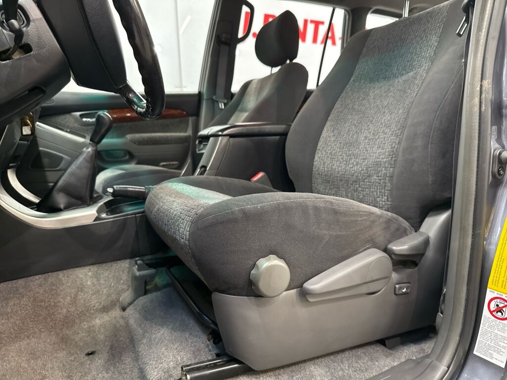 Toyota Land Cruiser 2004 Harmaa