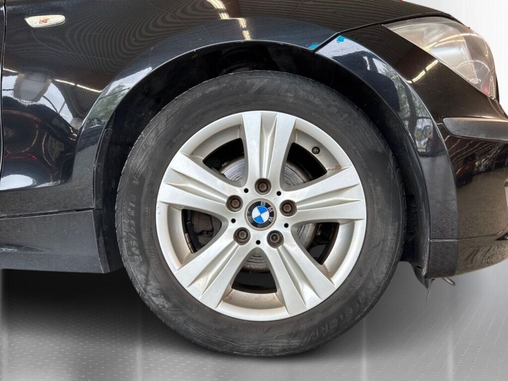 BMW 116 2008 Musta