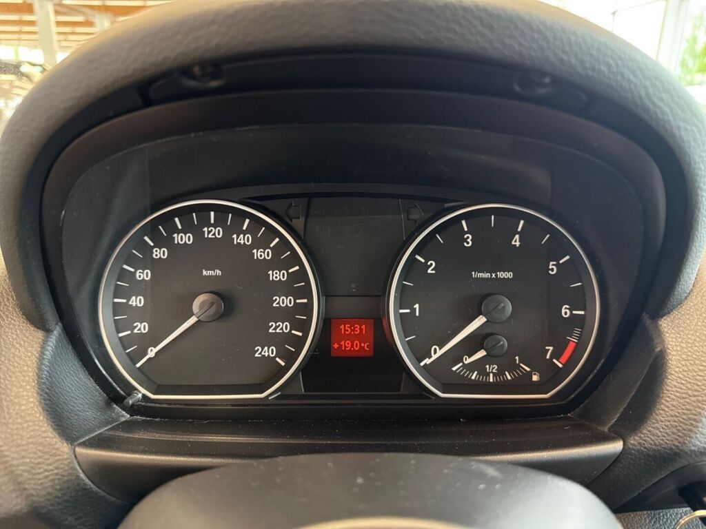 BMW 116 2008 Musta