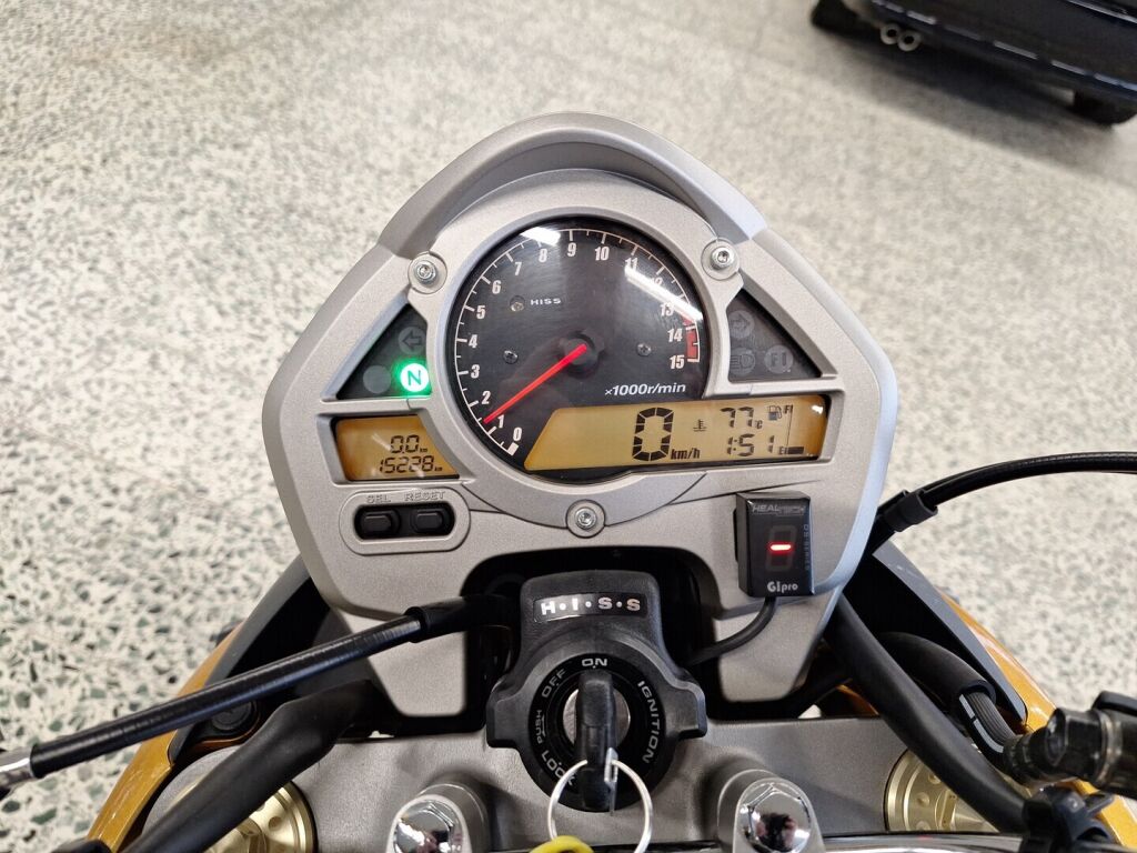 Honda CB 2009 Keltainen Metallinhohto