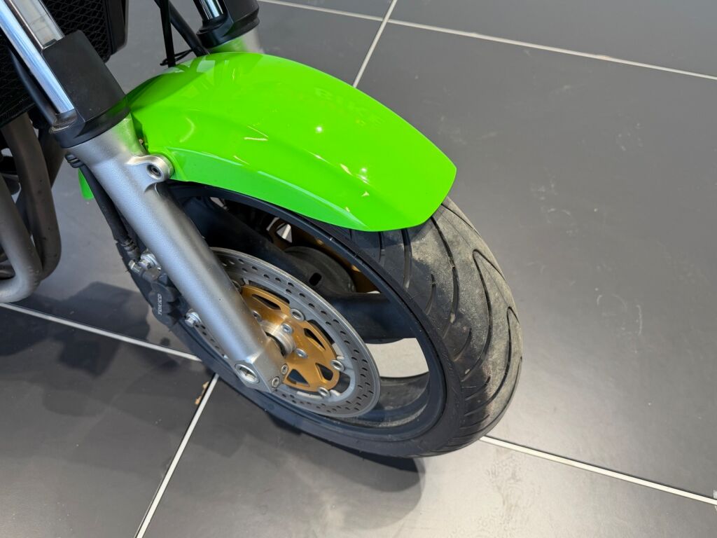 Kawasaki ZRX 2007 Vihreä