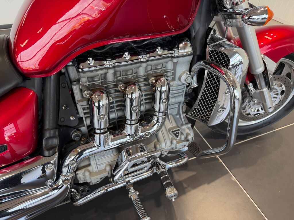 Triumph ROCKET III 2004 Punainen
