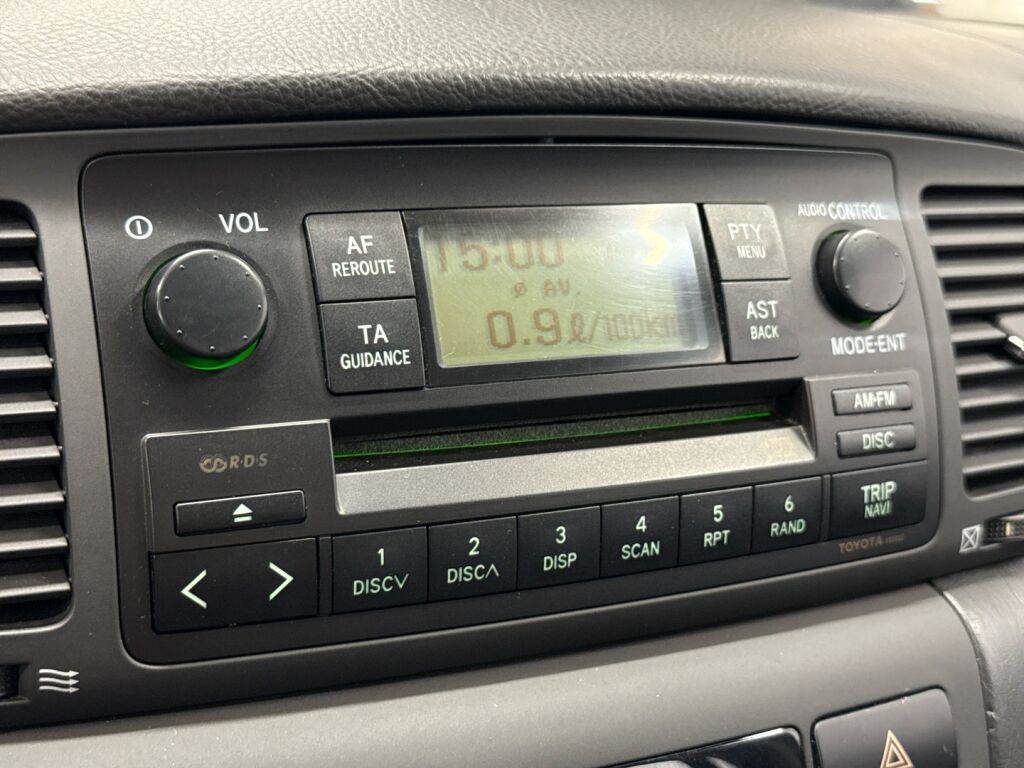 Toyota Corolla 2003 Punainen