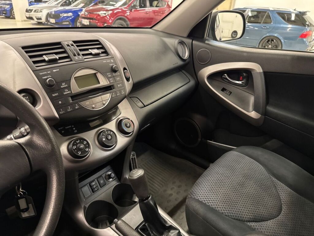 Toyota RAV4 2006 Harmaa