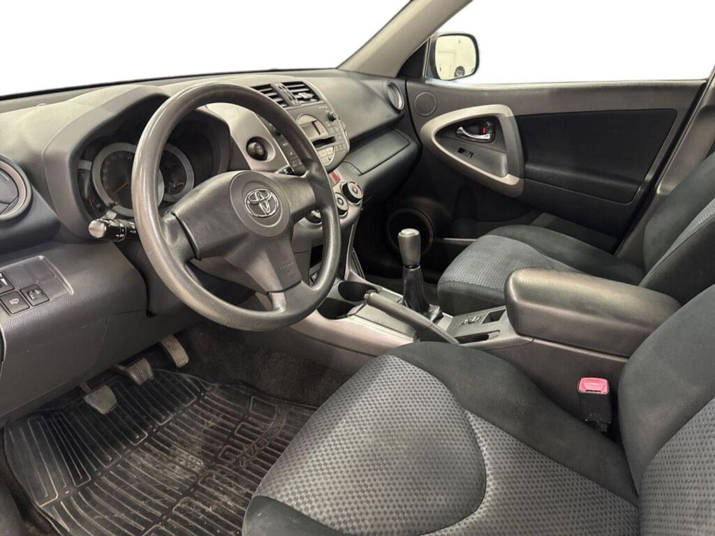 Toyota RAV4 2006 Harmaa