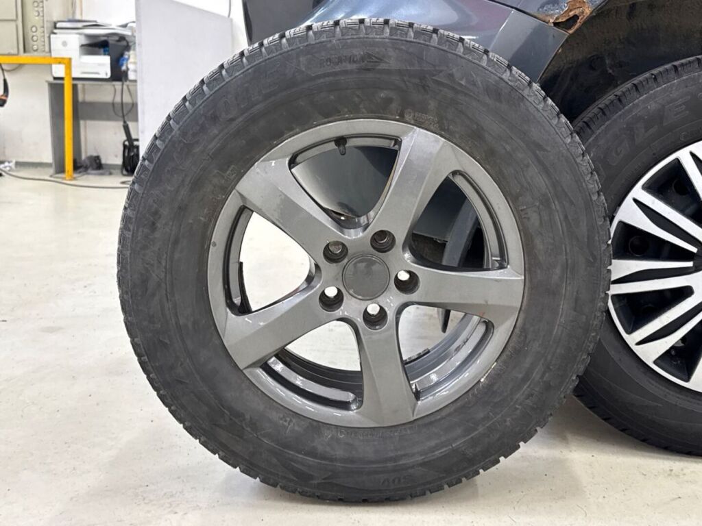 Toyota RAV4 2006 Harmaa