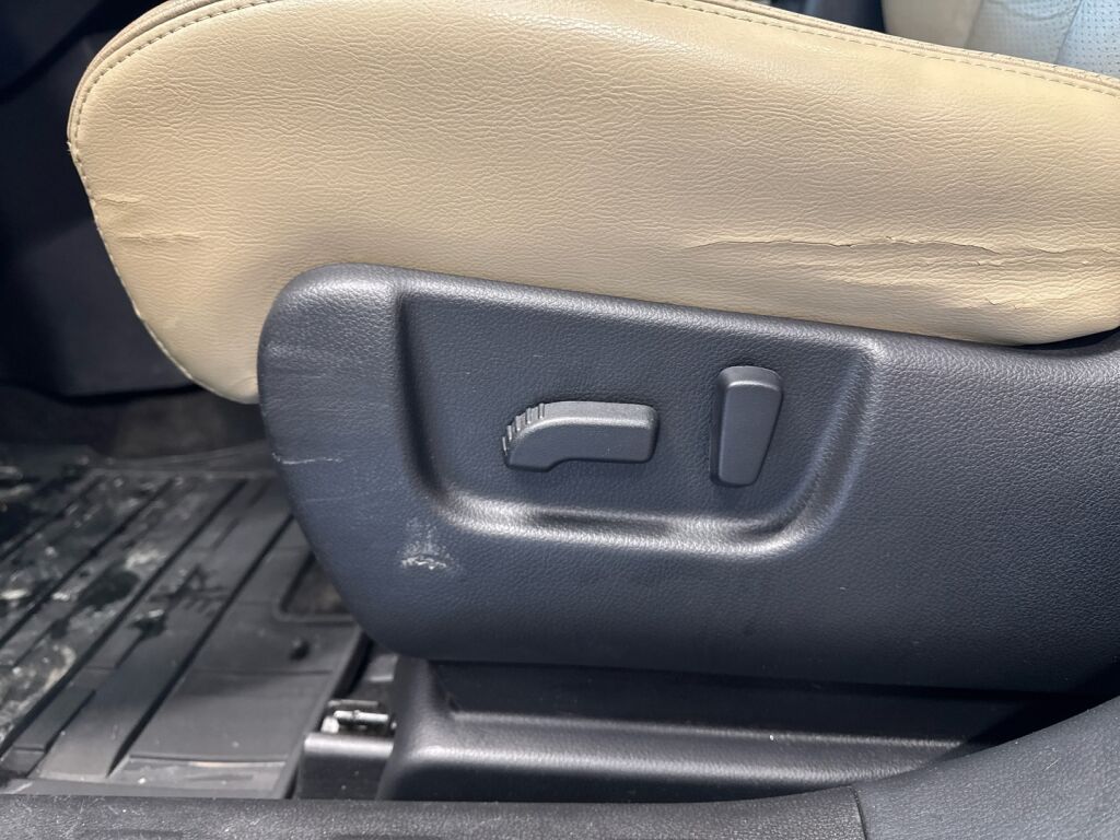 Nissan X-Trail 2008 Musta