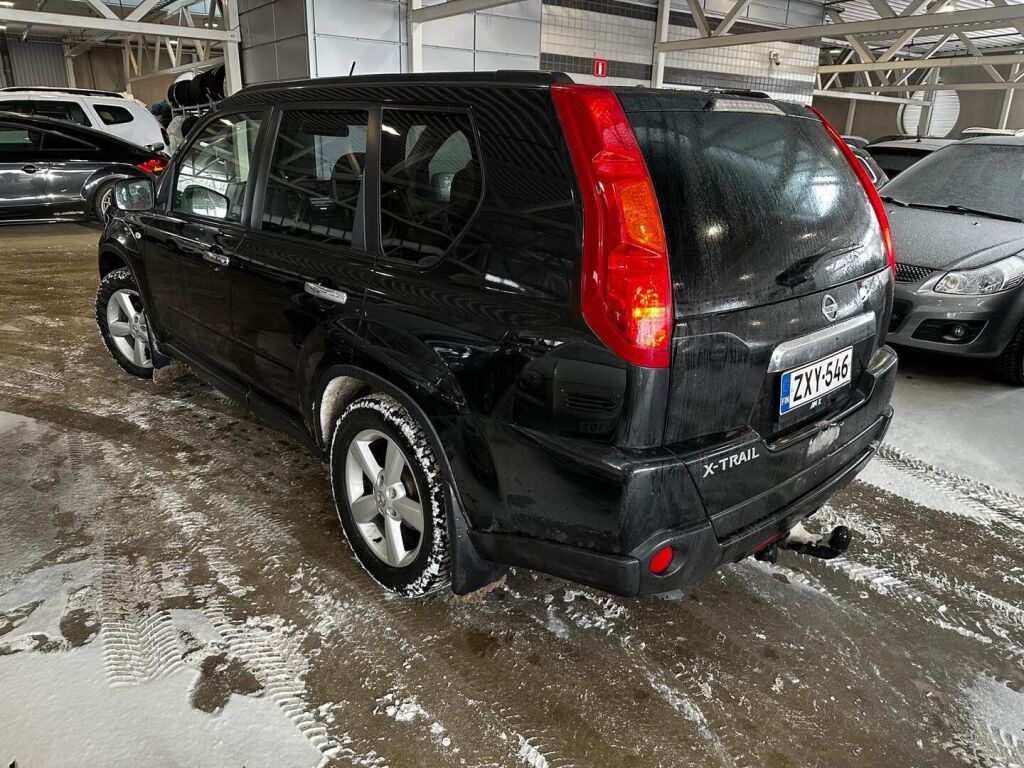 Nissan X-Trail 2008 Musta