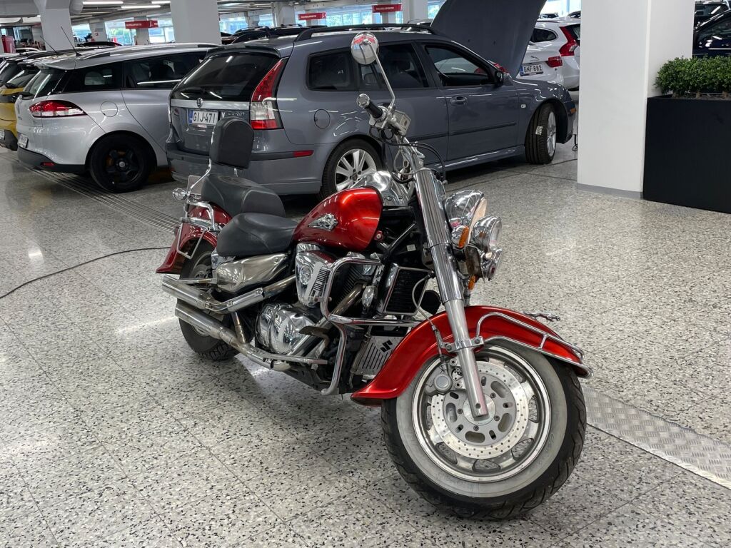 Suzuki VL 1999 